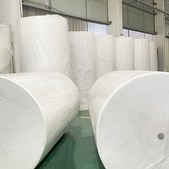 con certificado producto de papel rollo de papel de 3 capas Venta al por mayor de China de rollo de papel original rollo madre jumbo blanco 